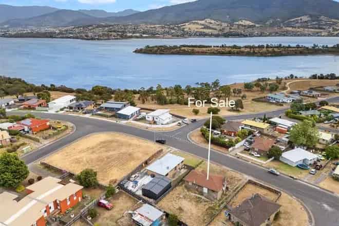 House For Sale , Hobart, Tasmania