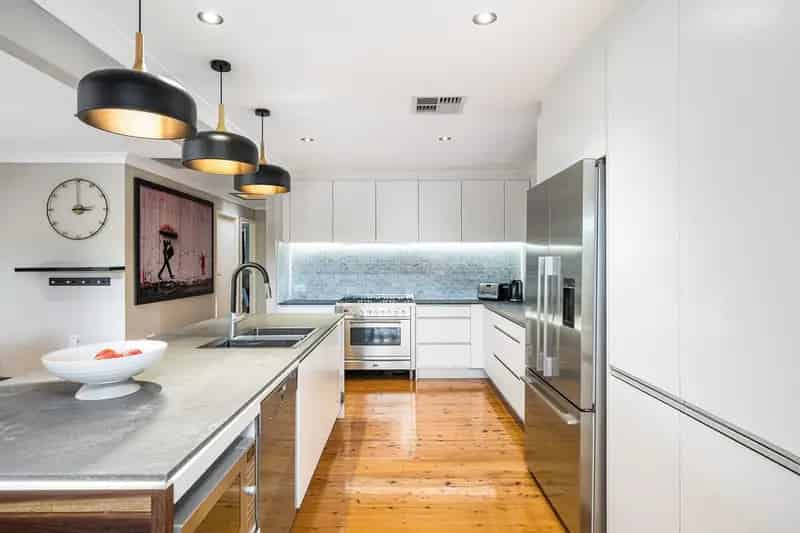House Auction - 6 Somerset Close, Wamberal NSW 2260
