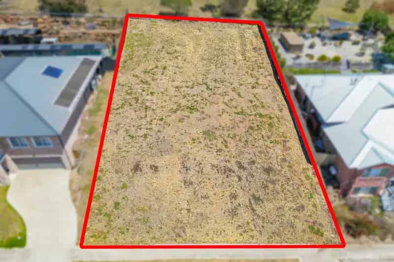 Land For Sale , 30, Fairway Crescent, Shire of Moorabool, Victoria