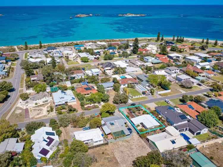 Relocation Sale Charming Coastal Retreat in Shoalwater