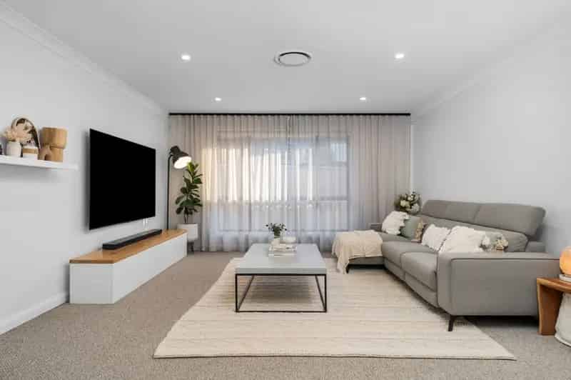 Real Estate For Sale - 8 Davy Court - Harrington Park , NSW