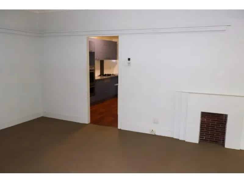 Spacious 3-Bedroom, 3-Bathroom Unit In Prime Inner-City Location-Ideal For Students!!!
