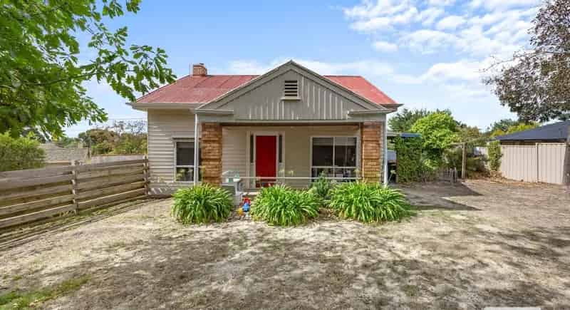 House For Sale , 42, View Point Street, Ararat, Victoria