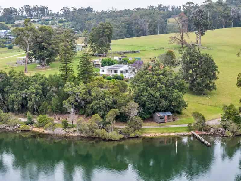 House For Rent , 329, Lakeside Drive, Mallacoota, Victoria