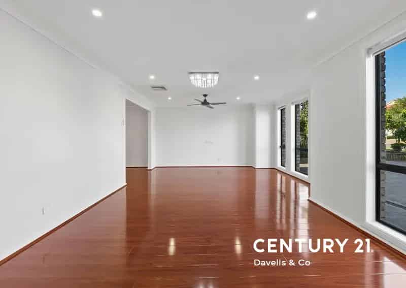 10 Harcourt Grove, Glenwood NSW 2768 - House For Sale