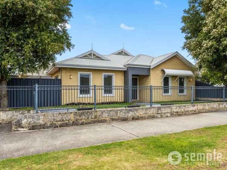 House For Sale in City of Cockburn, Western Australia