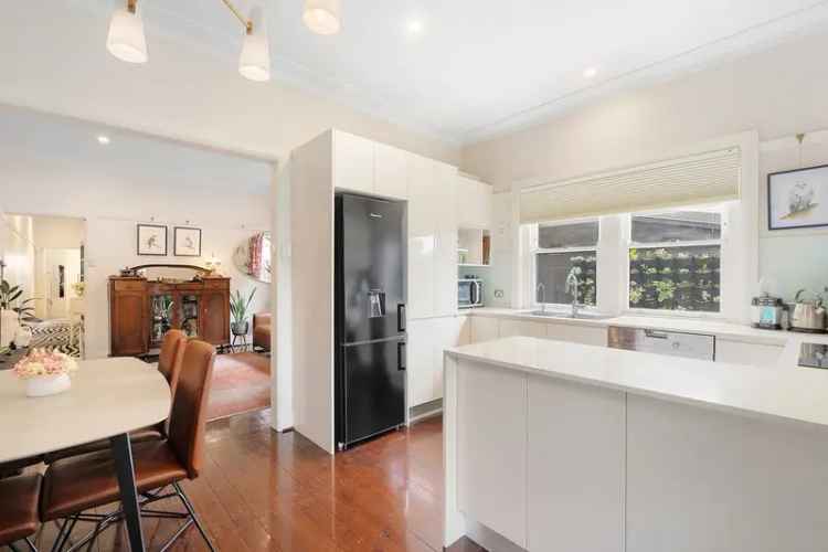 House Auction Duplex in Summer Hill with Flexible Living Options