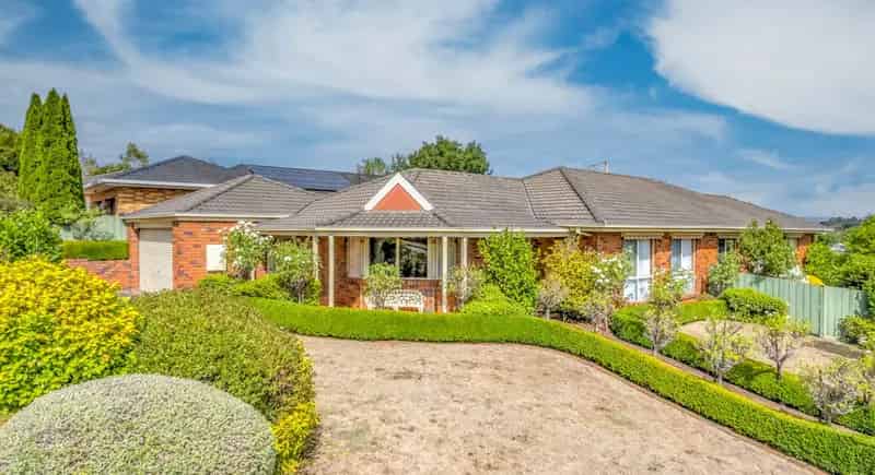 House For Sale , 2, Strzelecki Court, Warragul, Victoria