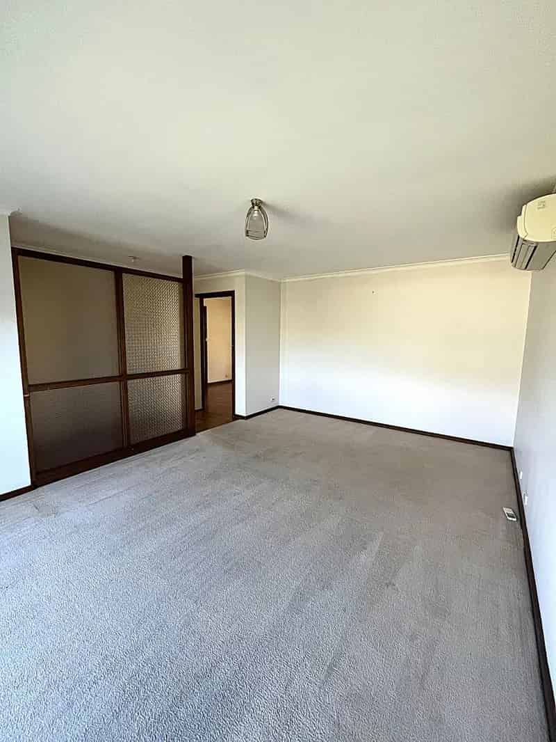 1 room house of 80 m² in Adelaide