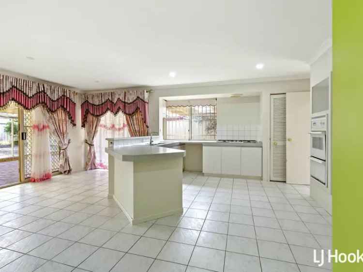 House For Sale in City of Gosnells, Western Australia