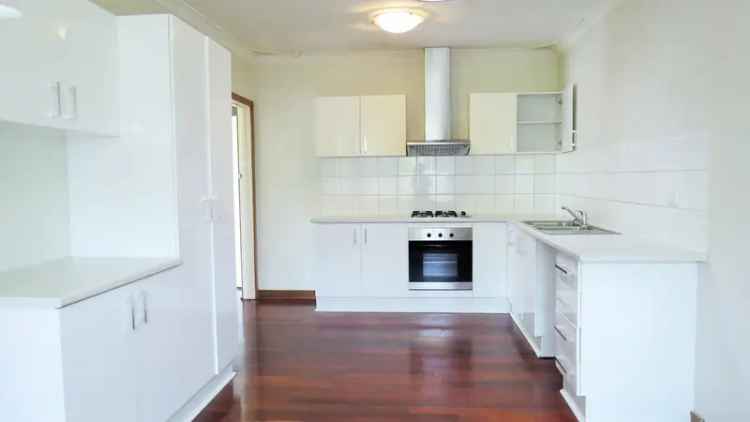 Rent 3 Bedroom Home in Forrestfield with Modern Kitchen and Air Conditioning