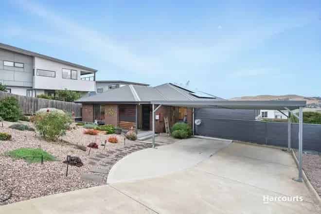 House For Sale , 23, Mariah Crescent, Hobart, Tasmania