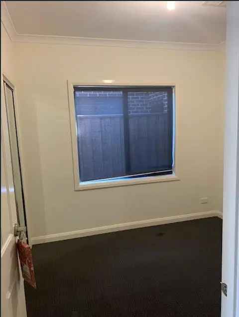 House For Rent in 5, Savernake Road, Melbourne, Victoria