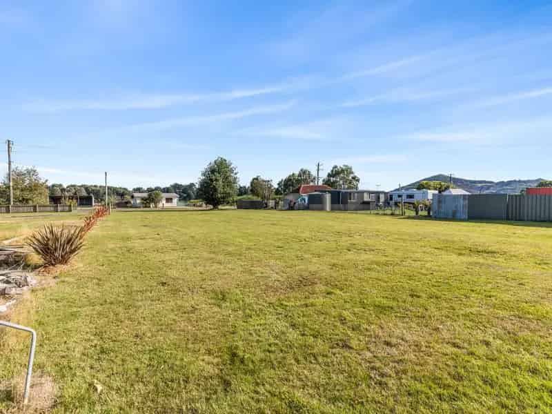 Secluded Sanctuary with potential!