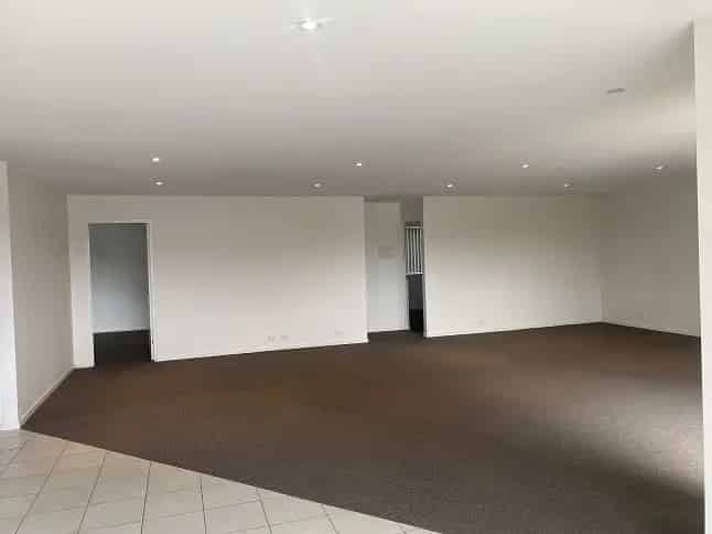 Lease Modern Apartment in Snug with Balcony and Off Street Parking