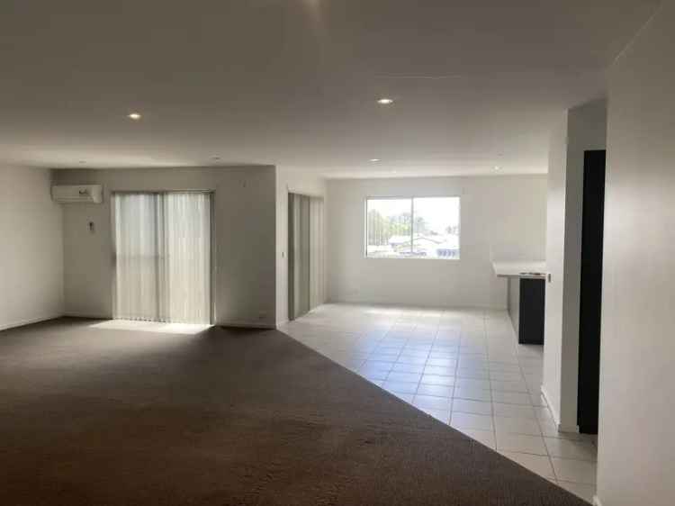 Snug TAS Apartment for Lease - Modern 3 Bedroom Near IGA