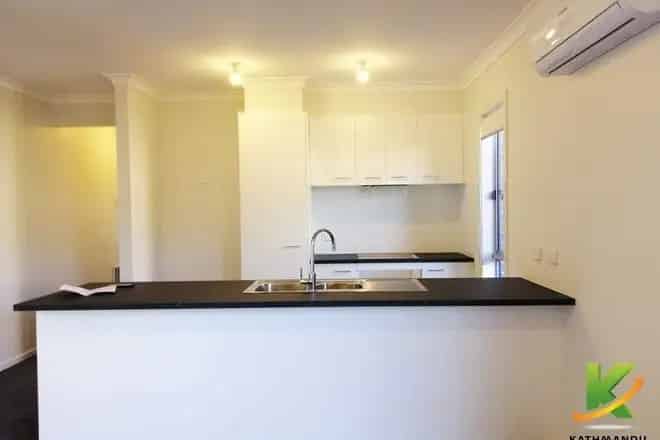 House For Rent , 8, Henderson Drive, Melbourne, Victoria