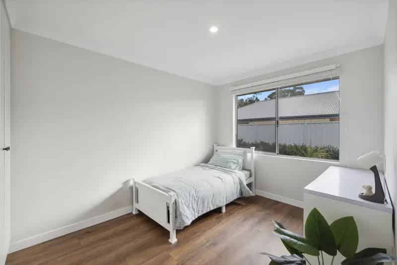 Modern Family Home or Ideal Downsizer