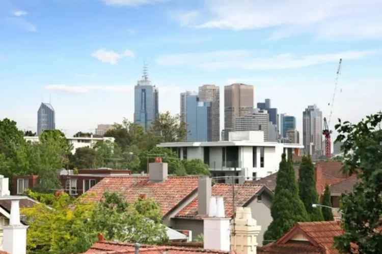 1 Bedroom Apartment 194m² Melbourne City Centre