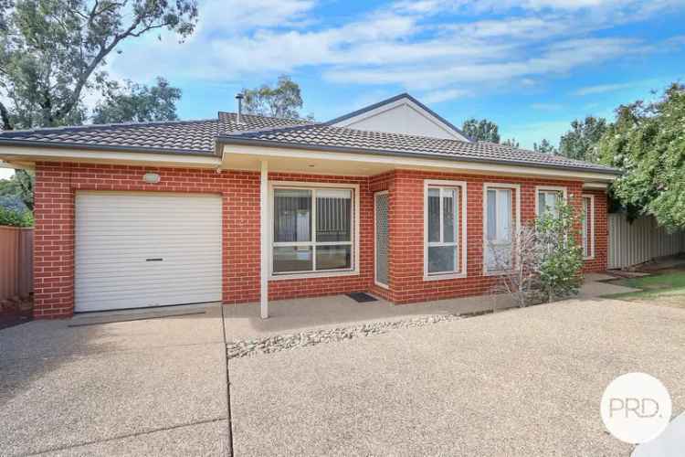 Three Bedroom Townhouse Near Thurgoona Shopping Center