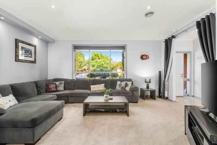 Quality Low Maintenance Living on Bundoora's Border