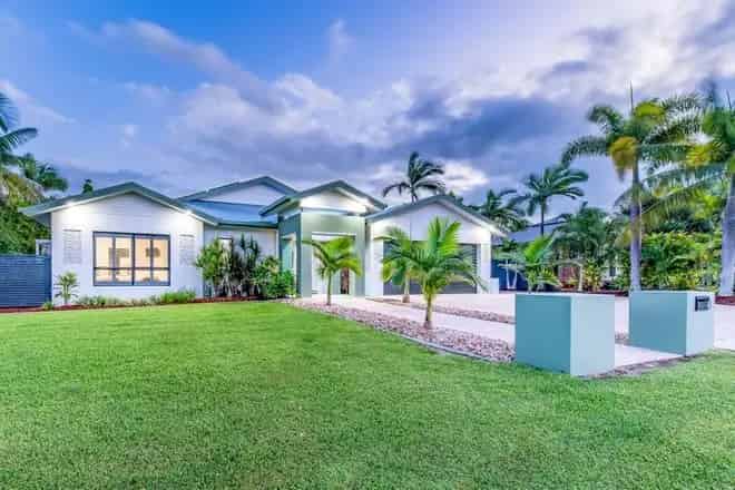 House For Sale , Cannonvale, Queensland
