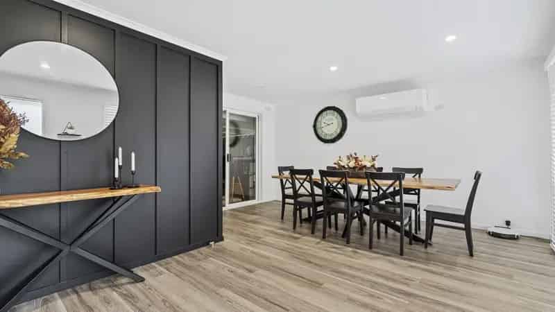 Real Estate For Lease - 22 Mantalini Street - Ambarvale , NSW