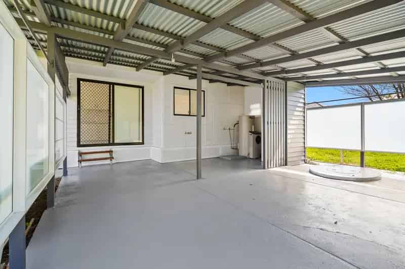 Immaculate Property In The Heart Of Rosewood Town Centre