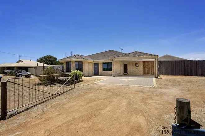 House For Sale in Geraldton, Western Australia