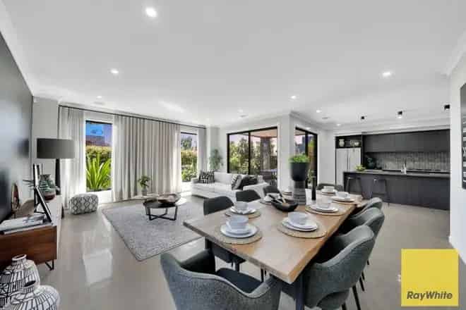 House For Sale , 23, Aintree Boulevard, Melbourne, Victoria