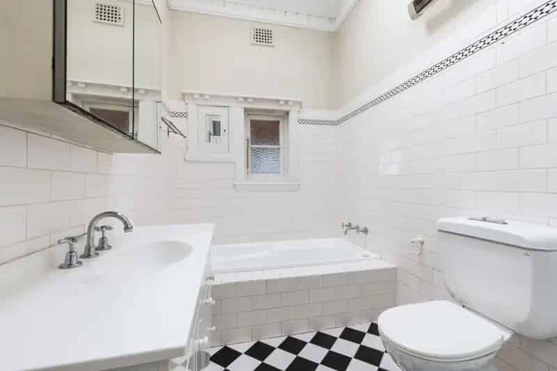 Real Estate For Lease - 35 Bromborough Road - Roseville , NSW