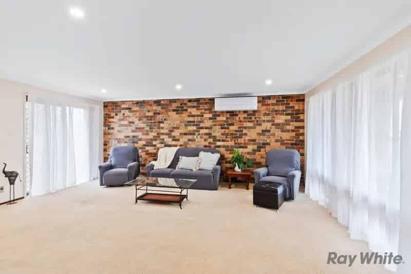 Buy house in Old Tomakin with 3 bedrooms and outdoor space