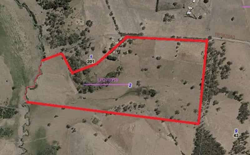 Rent Farmlet Lifestyle Property with Curdies River Frontage