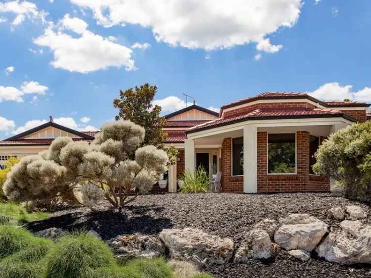 5 Bedroom Home in Clifton Park Australind