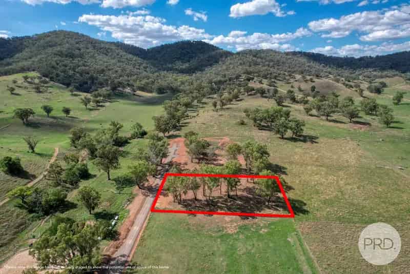 An acre with stunning views!