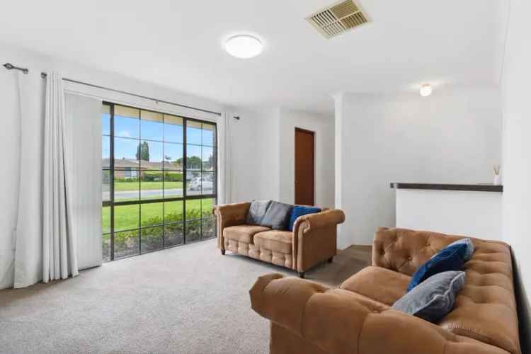 3 Bedroom 1 Bathroom Home in Mandurah - 718sqm Block