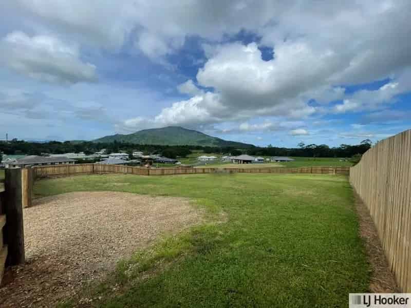 Large Fully Fenced Residential Block in Tully