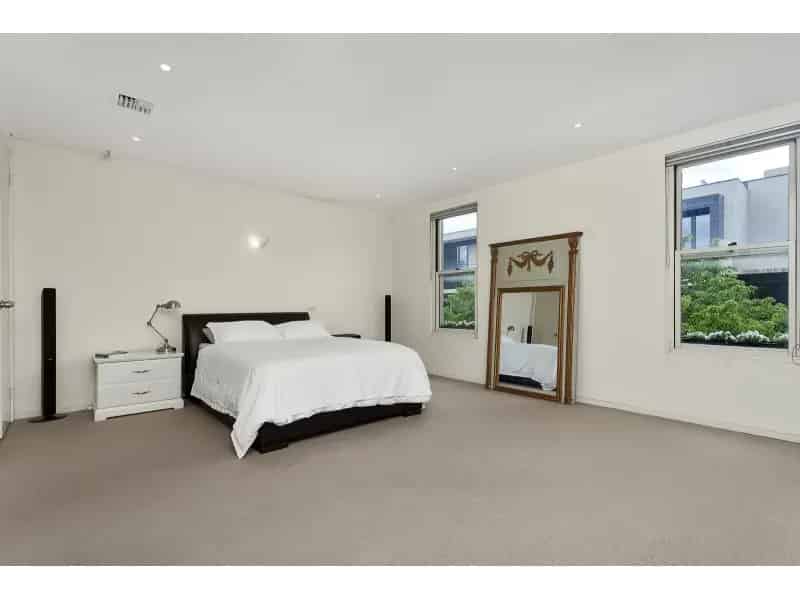 Headline: Elegant City-Edge Living