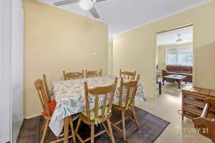 House for Sale in Campbelltown with Modern Features and Spacious Living