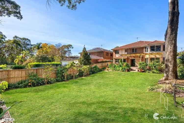 6 Bed House North Ryde NSW - Family Home with Duplex Potential