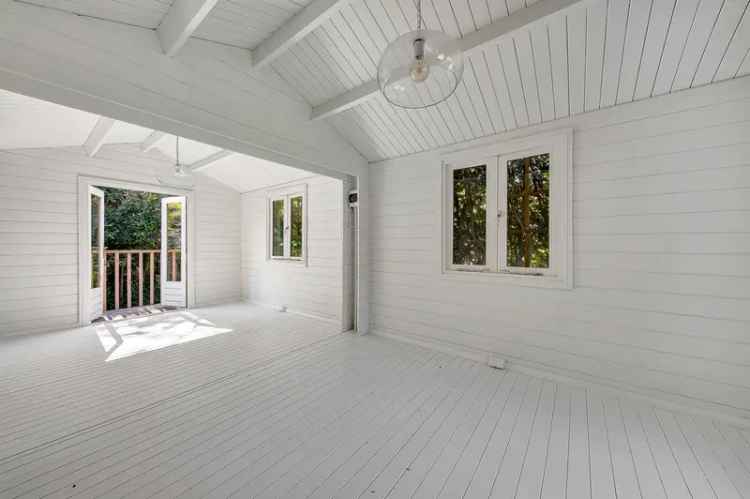 Lease Family Home Beecroft Architecturally Designed with Garden