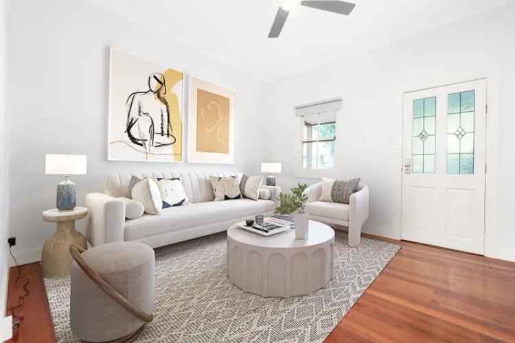 2 Bedroom Cottage Kurrajong Village Sydney