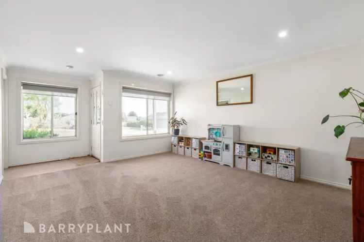 THE PERFECT FAMILY HOME WITH SPACE FOR CARS, TOYS & FUN!