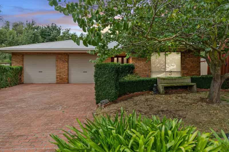 Buy Family Home with Subdivision Potential in Drouin