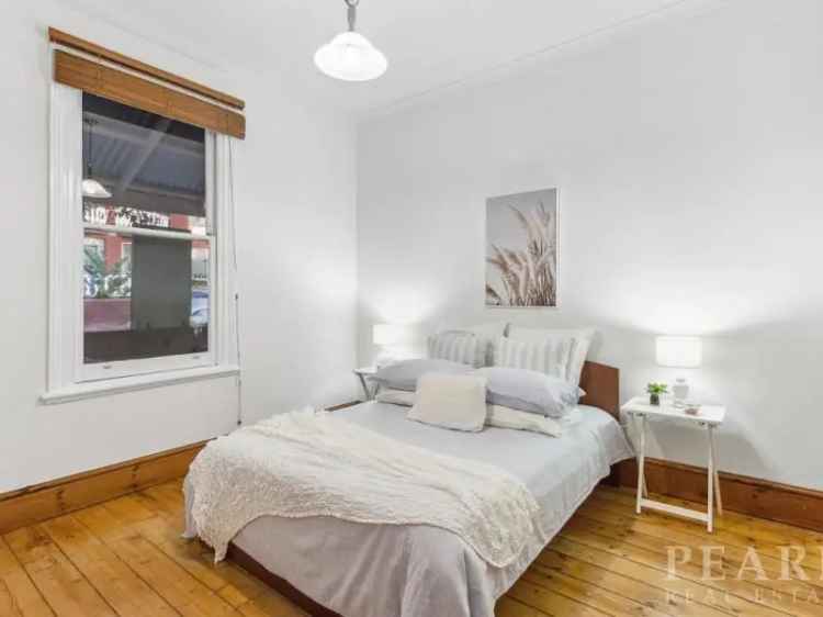 House For Sale in Fremantle, Western Australia