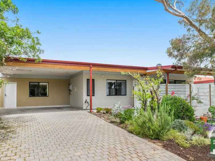 House For Rent in City of Cockburn, Western Australia