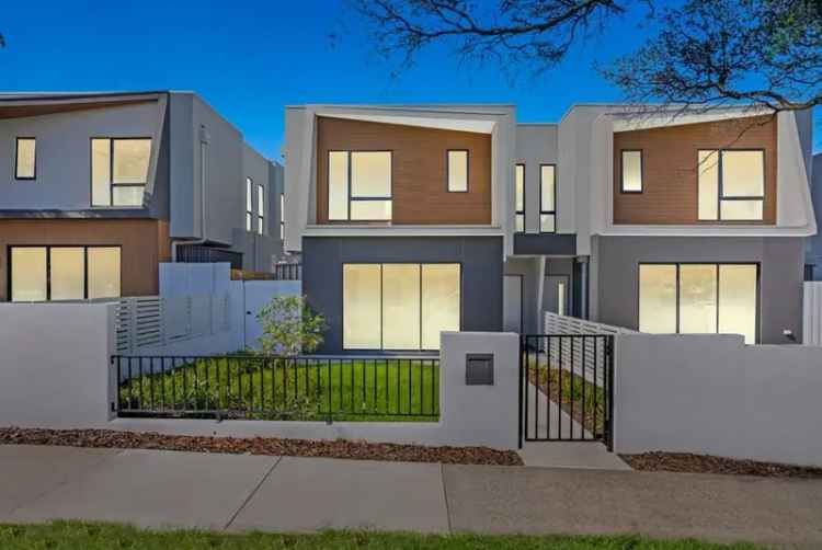 Clayton VIC 3168 - Townhouse For Sale