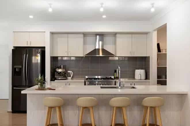 House For Sale , 24, Roy Street, Melbourne, Victoria