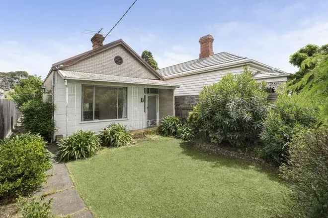 House For Sale in Melbourne, Victoria