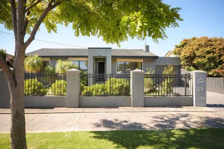 House For Sale in Melbourne, Victoria